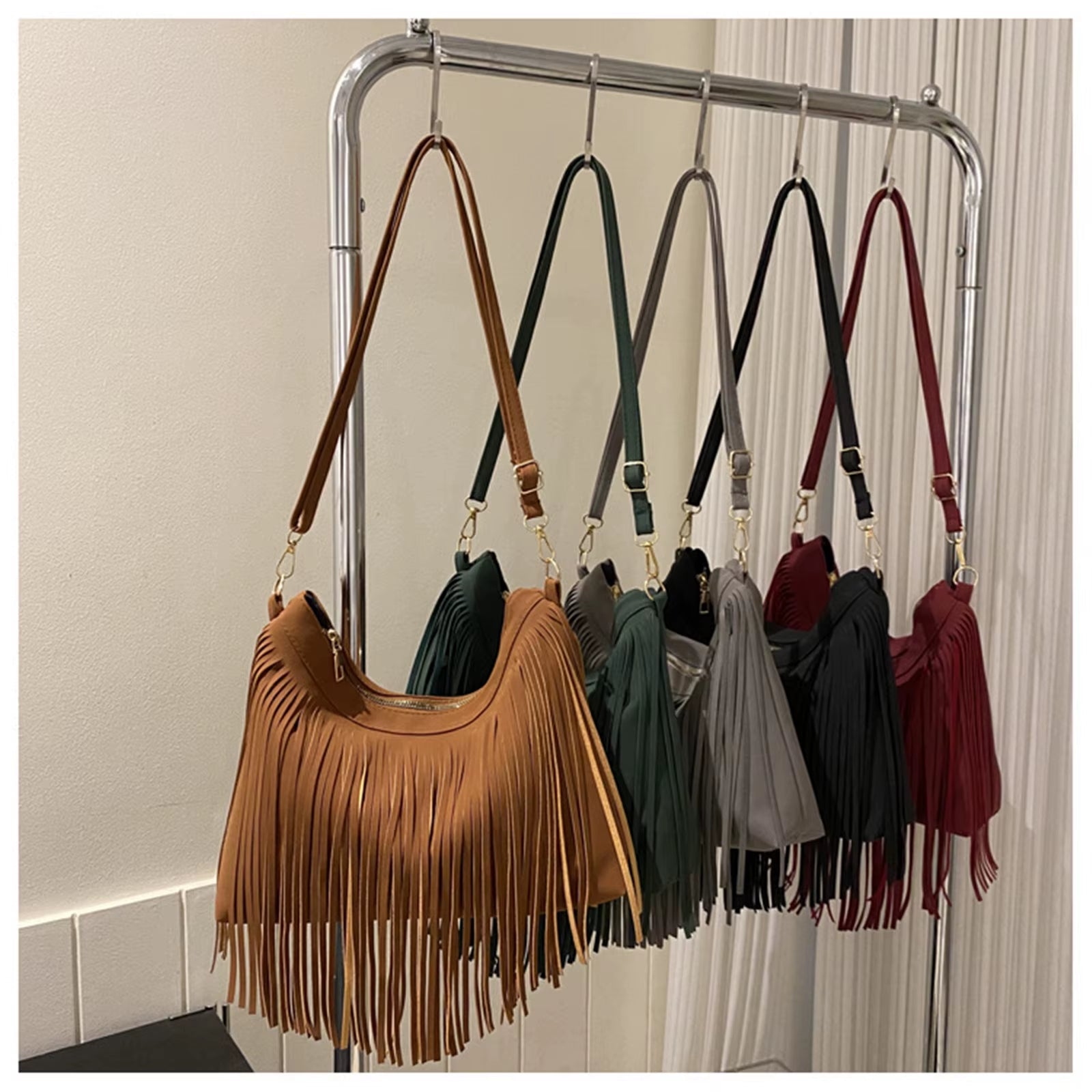 New Vintage Tassels Crossbody Bags for Women Large Capacity Casual Shoulder Bag Travel Ladies Handbags Simple Casual Hobo Bag